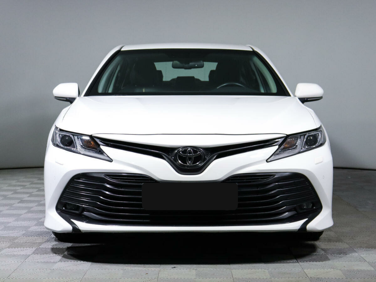 Toyota Camry, 2018