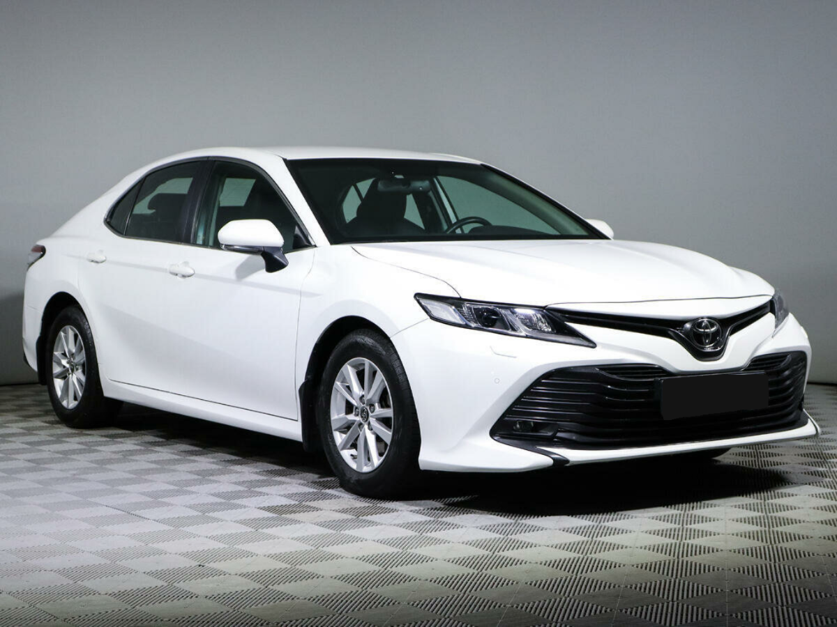 Toyota Camry, 2018