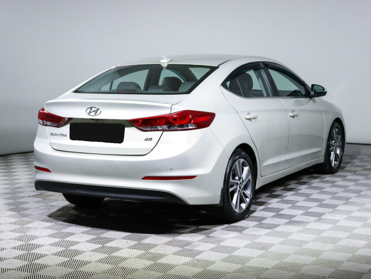 Hyundai Elantra, 2018
