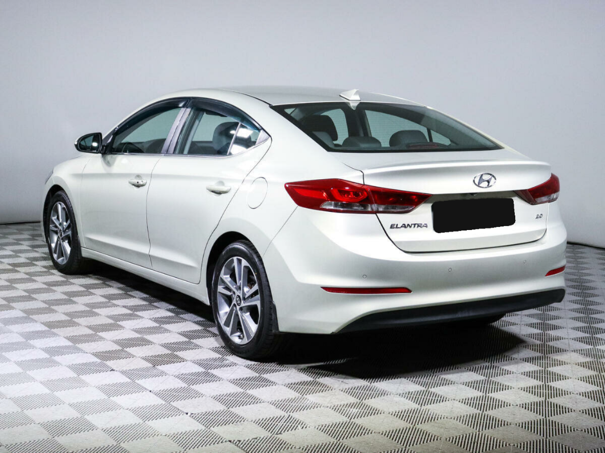 Hyundai Elantra, 2018