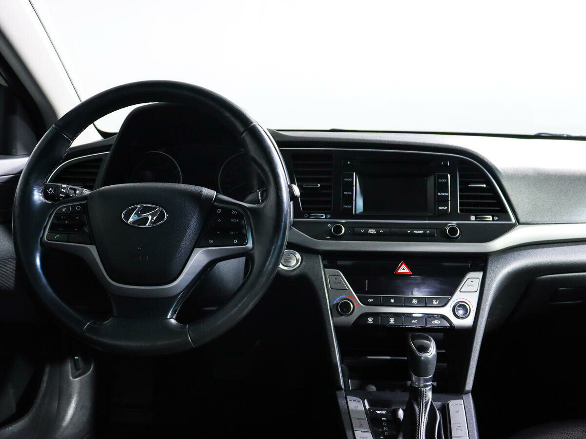 Hyundai Elantra, 2018
