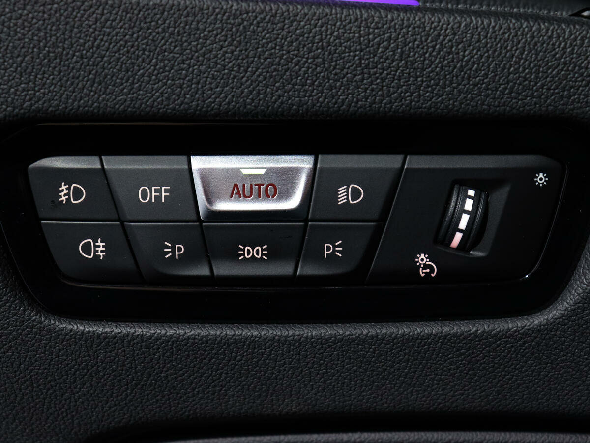 BMW 3 серии 320i xDrive, 2020