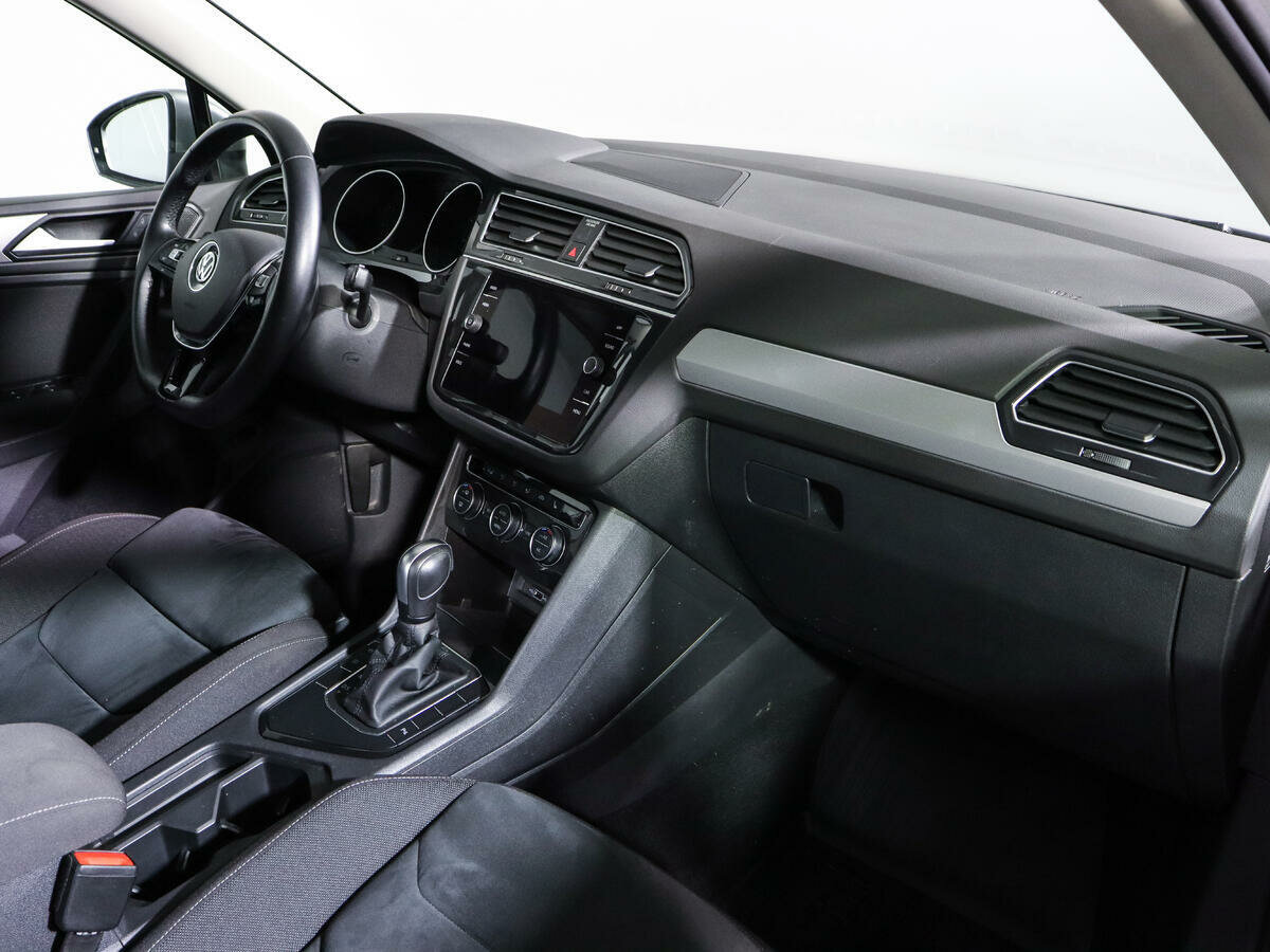 Volkswagen Tiguan L, 2020