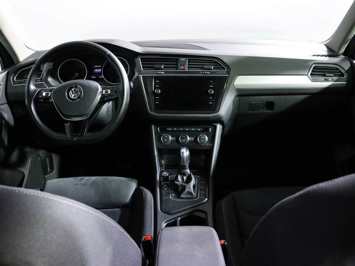 Volkswagen Tiguan L, 2020