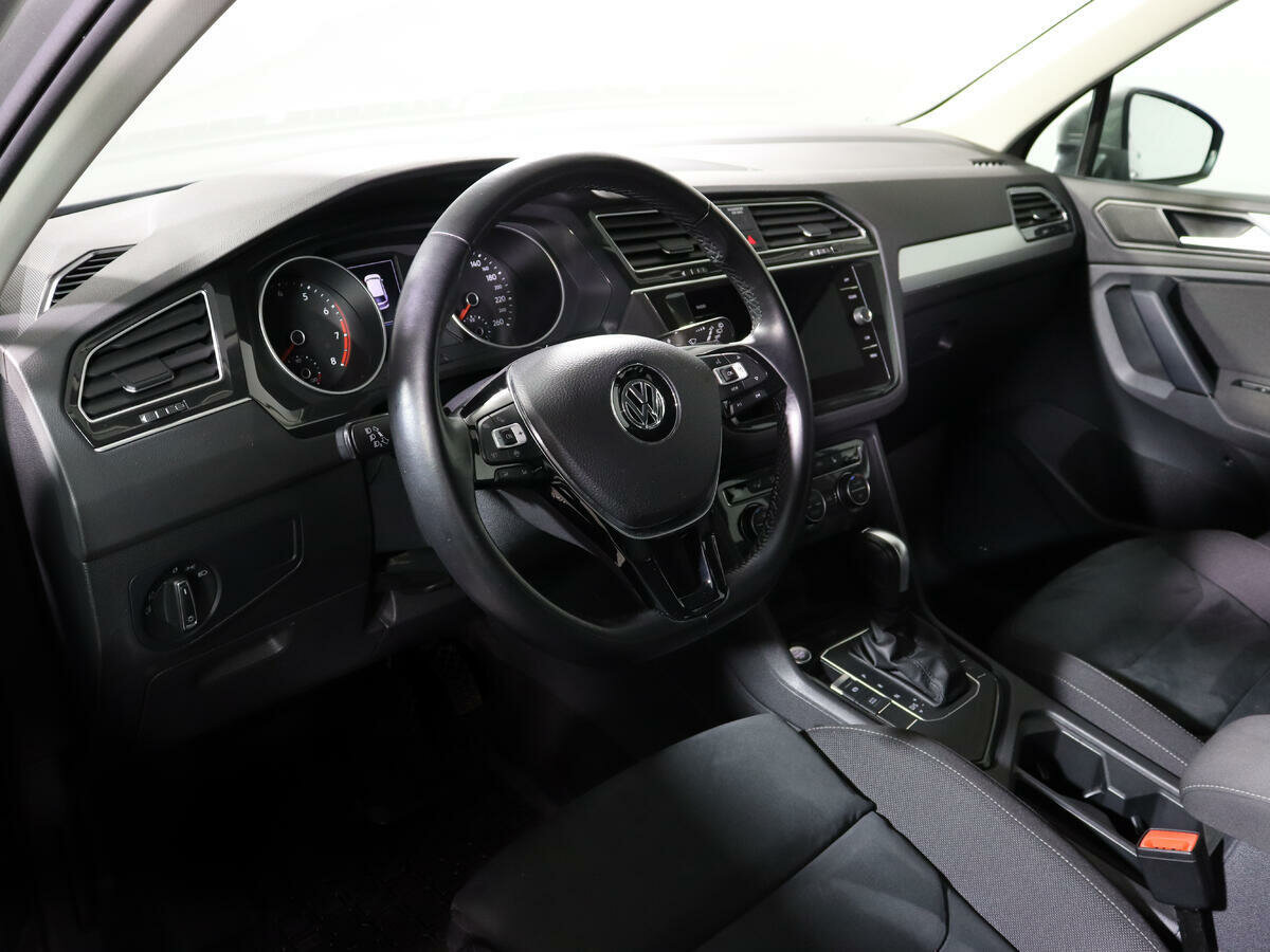 Volkswagen Tiguan L, 2020