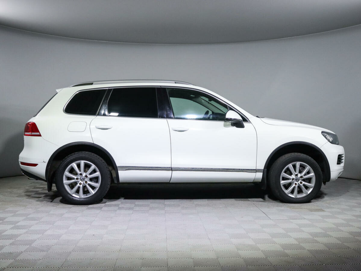 Volkswagen Touareg, 2012