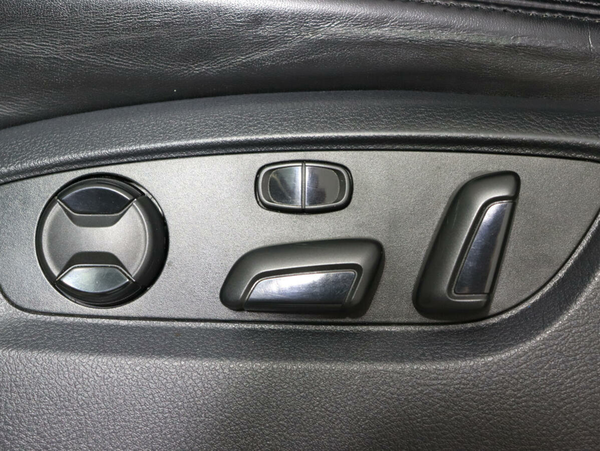 Volkswagen Touareg, 2012