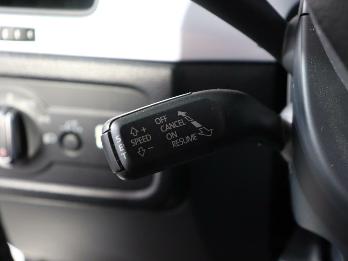 Volkswagen Touareg, 2012