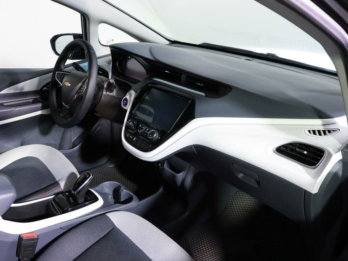 Chevrolet Bolt, 2017