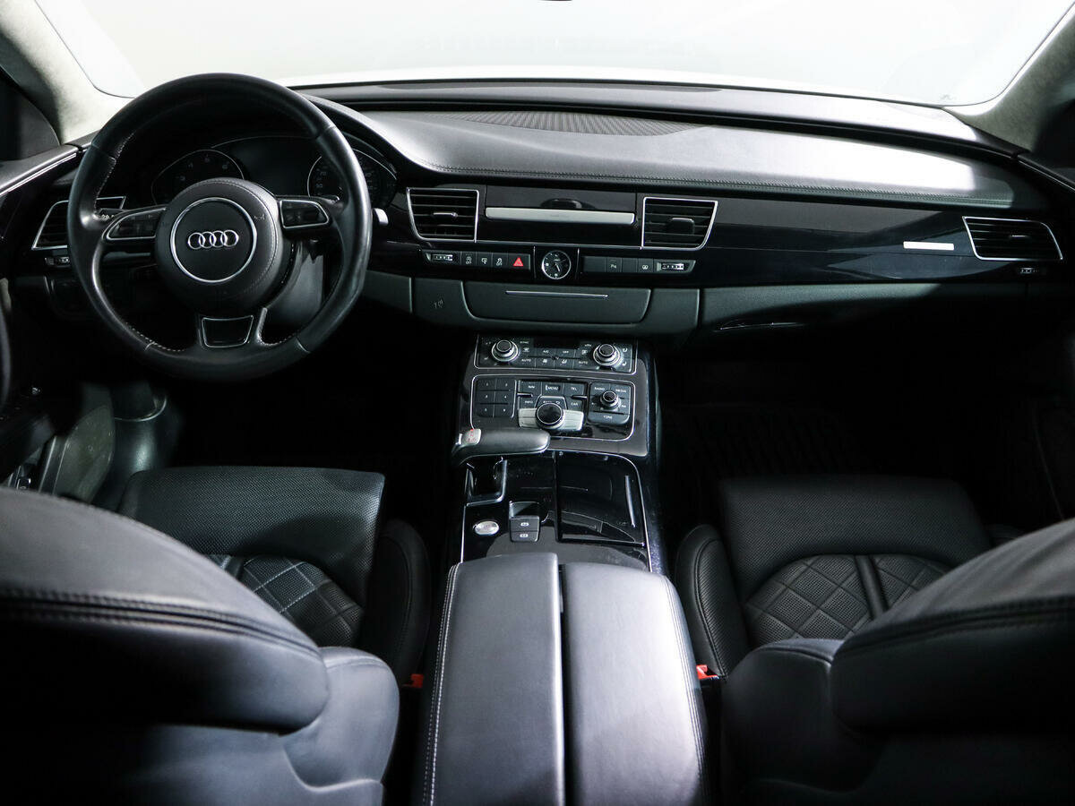 Audi A8 Long, 2015