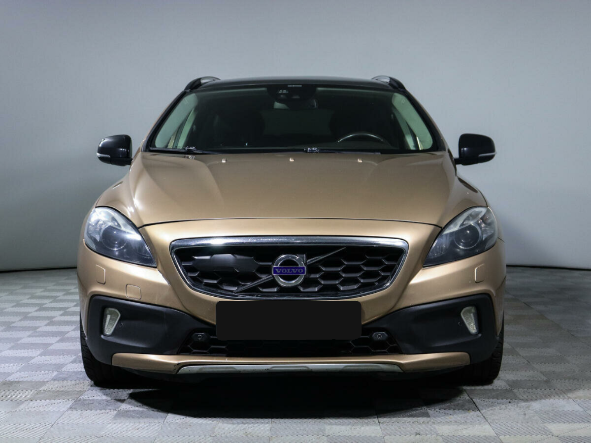 Volvo V40 Cross Country, 2013