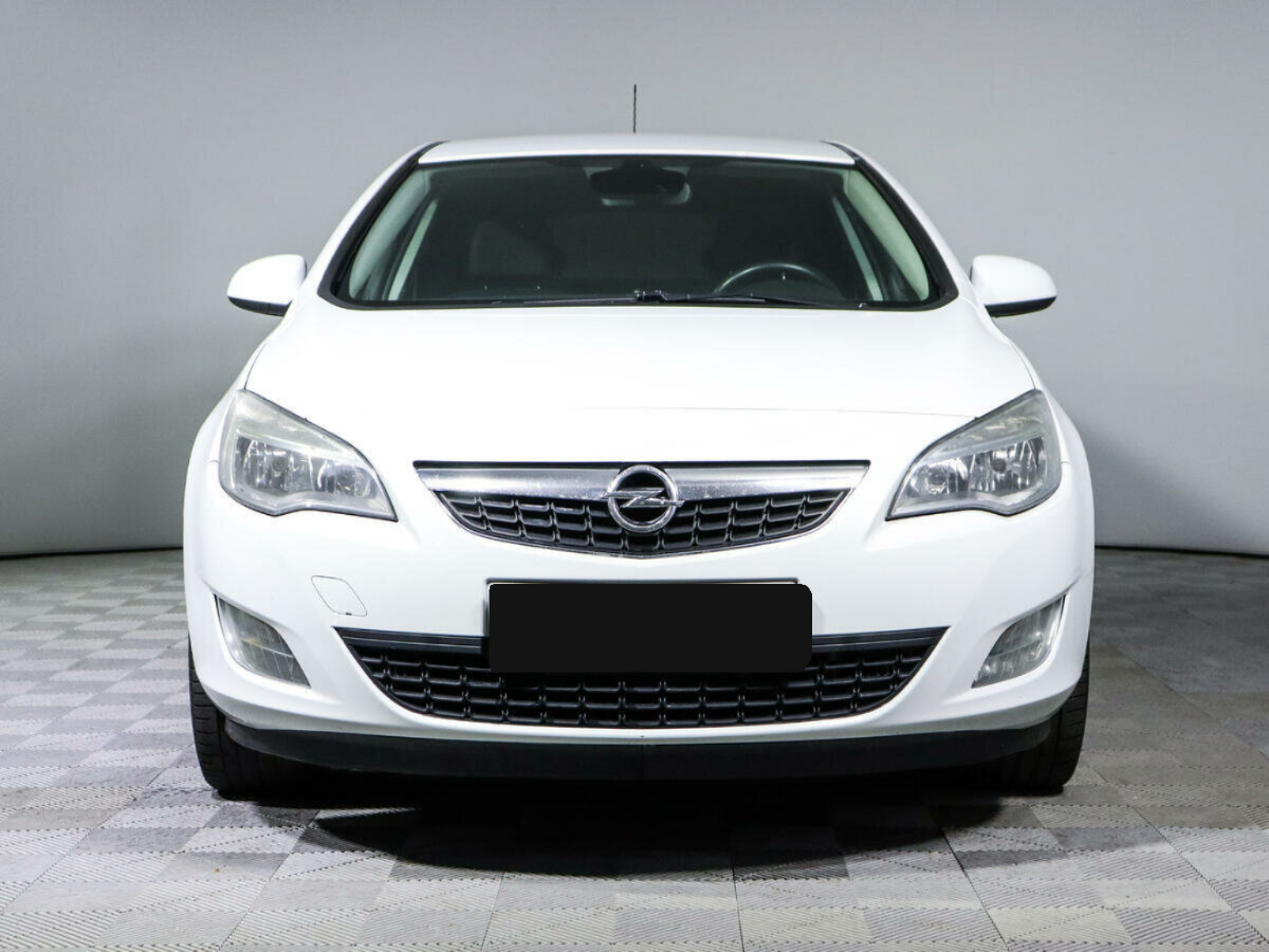Opel Astra, 2010