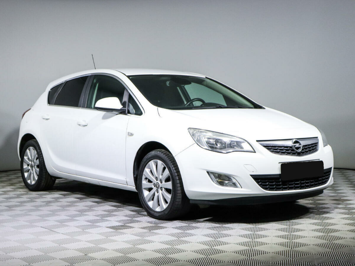 Opel Astra, 2010