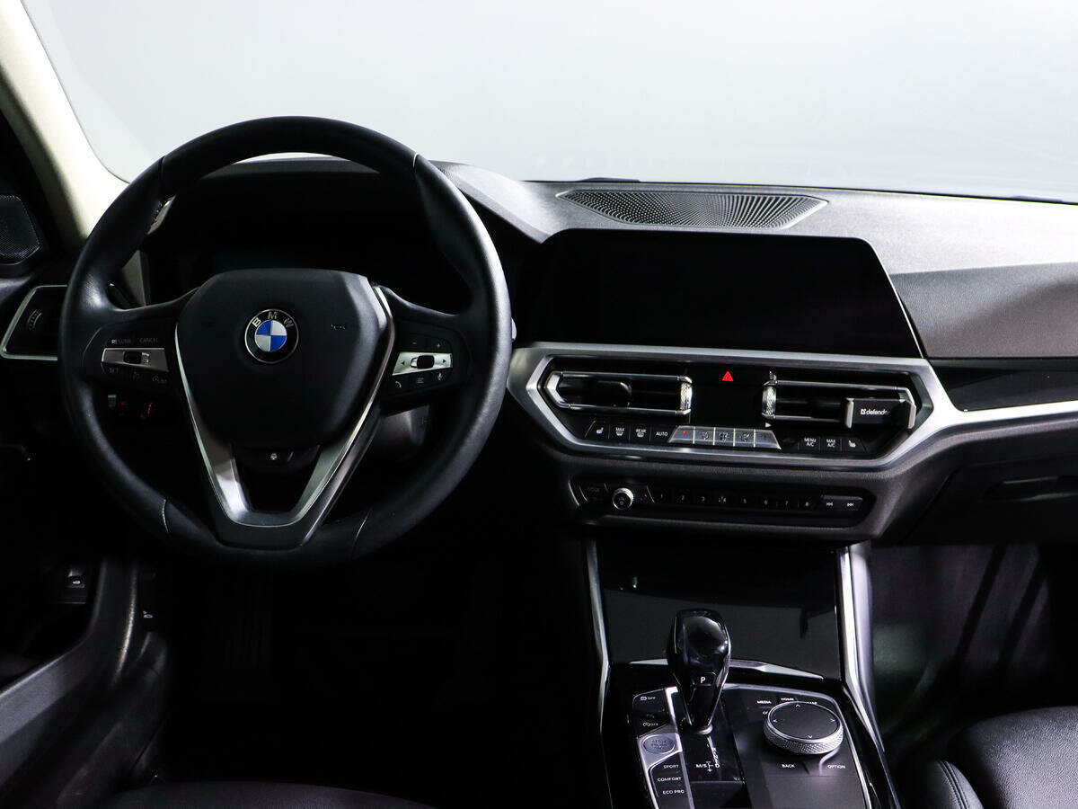 BMW 3 серии 320i, 2021