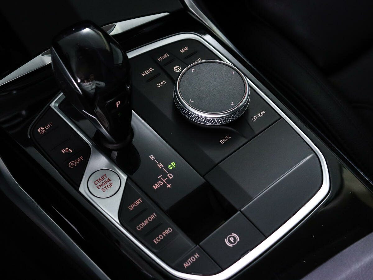 BMW 3 серии 320i, 2021