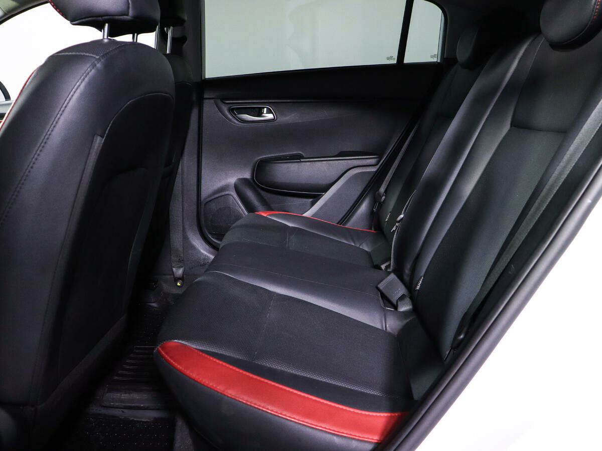 Kia Rio X-Line, 2019