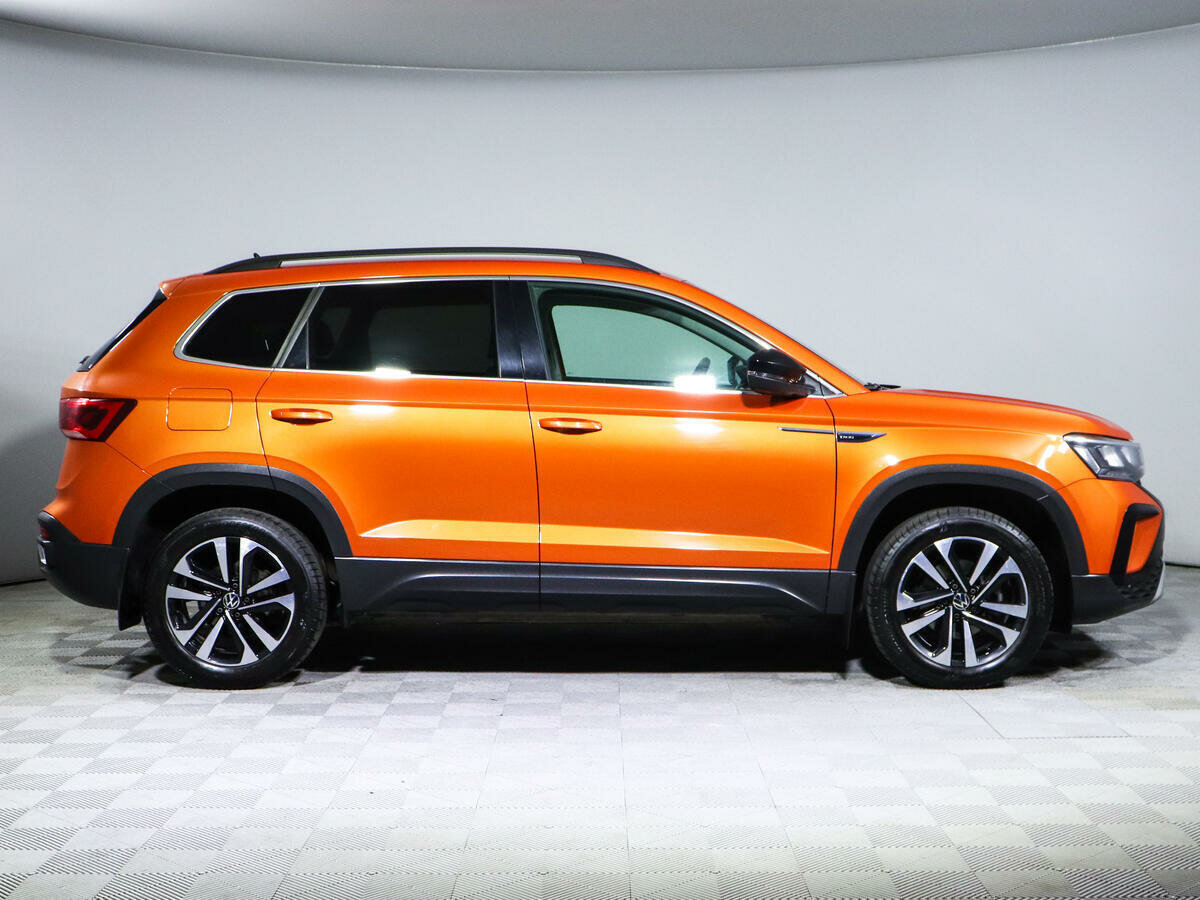 Volkswagen Taos, 2021
