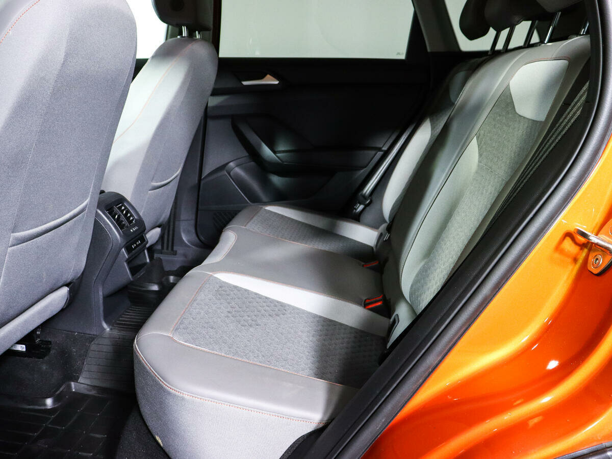 Volkswagen Taos, 2021