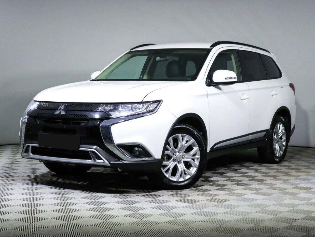 Mitsubishi Outlander, 2022