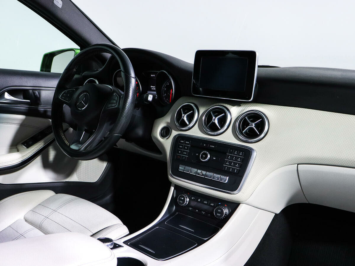 Mercedes-Benz A-Класс 180, 2015