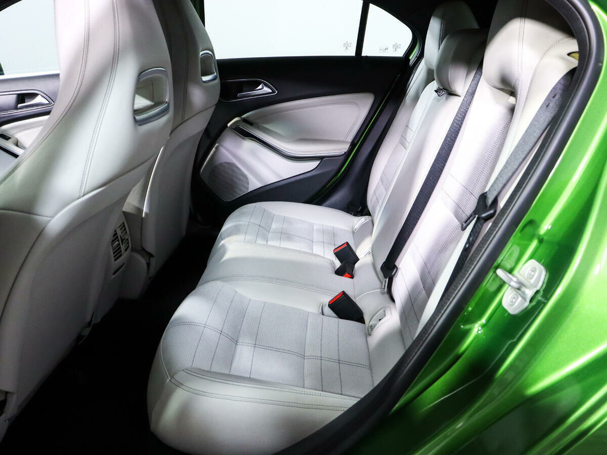 Mercedes-Benz A-Класс 180, 2015