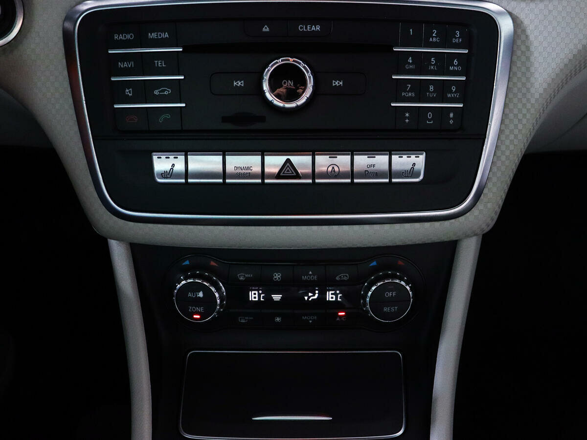 Mercedes-Benz A-Класс 180, 2015