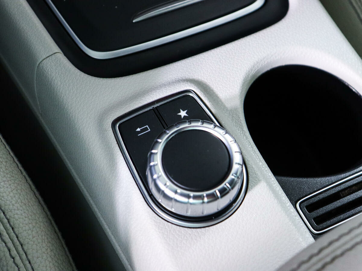 Mercedes-Benz A-Класс 180, 2015