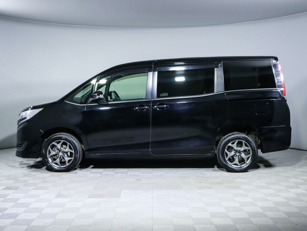 Toyota Noah, 2017