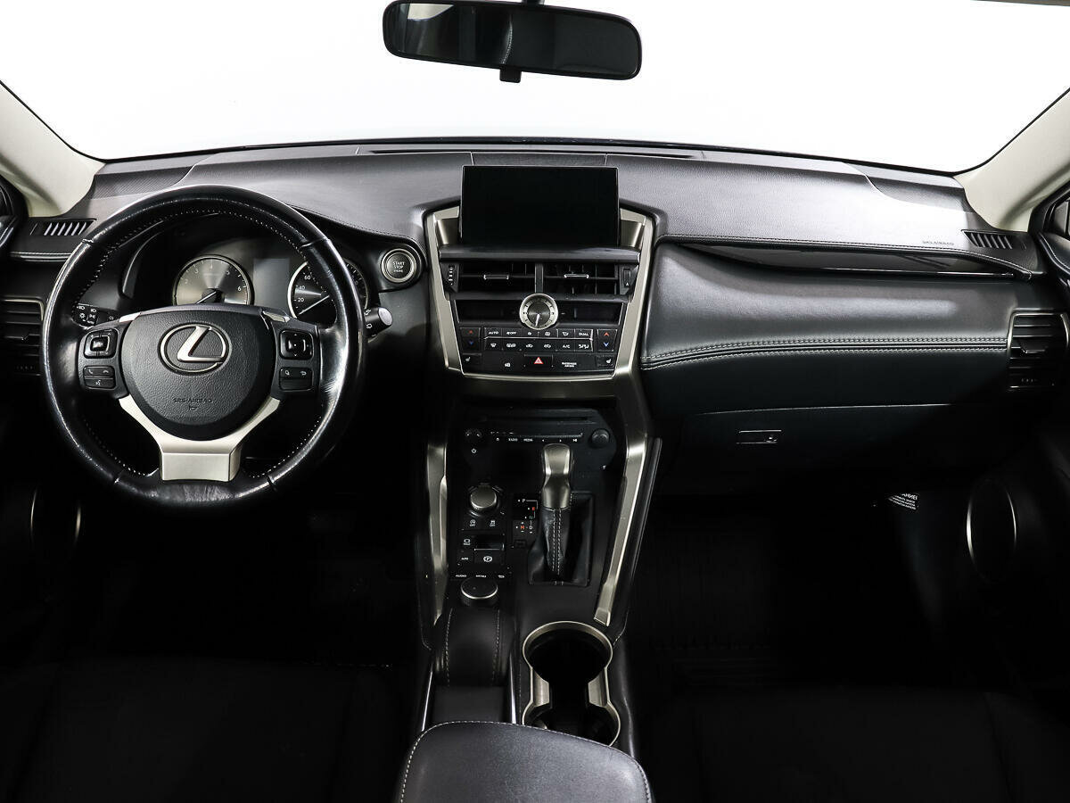 Lexus NX 200, 2015