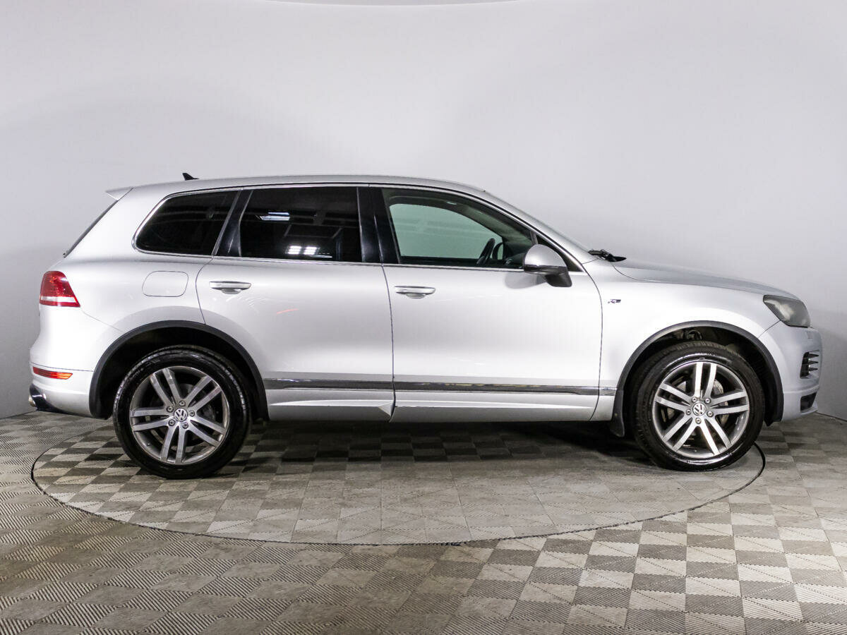 Volkswagen Touareg, 2012