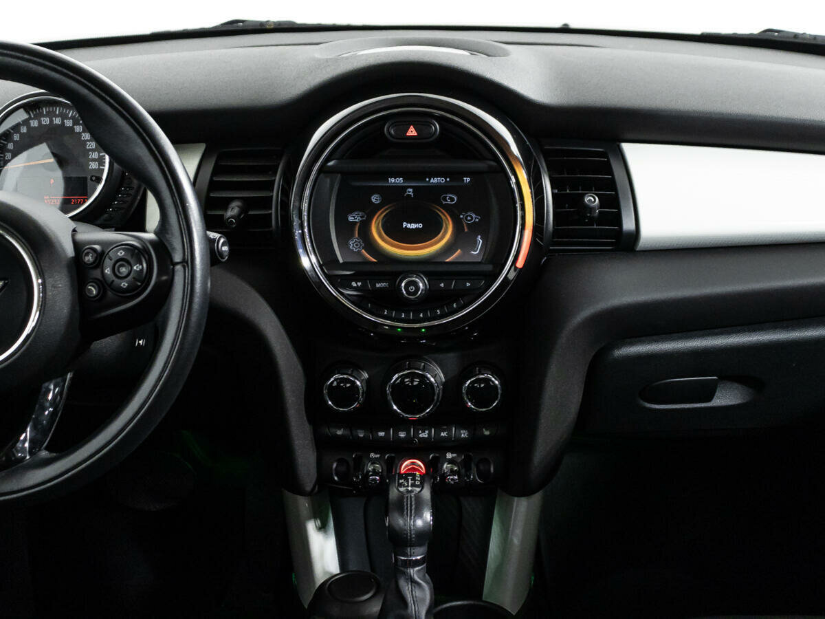 Mini Hatch Cooper, 2016
