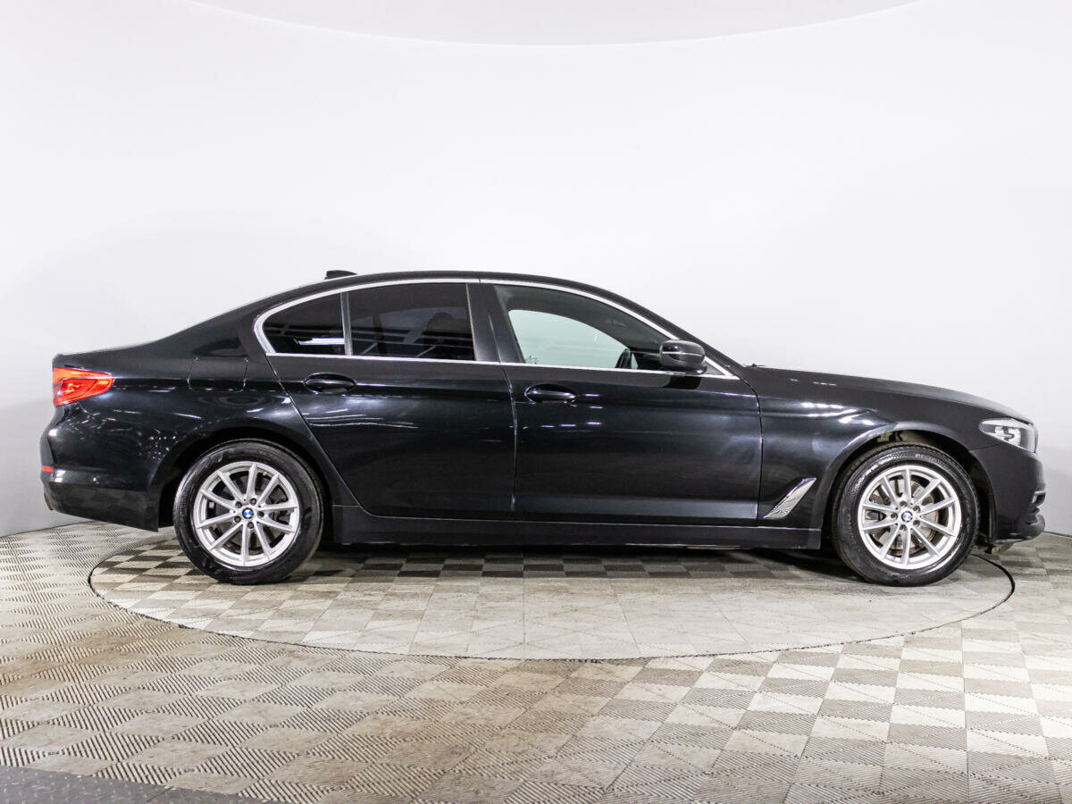 BMW 5 серии 520i, 2018
