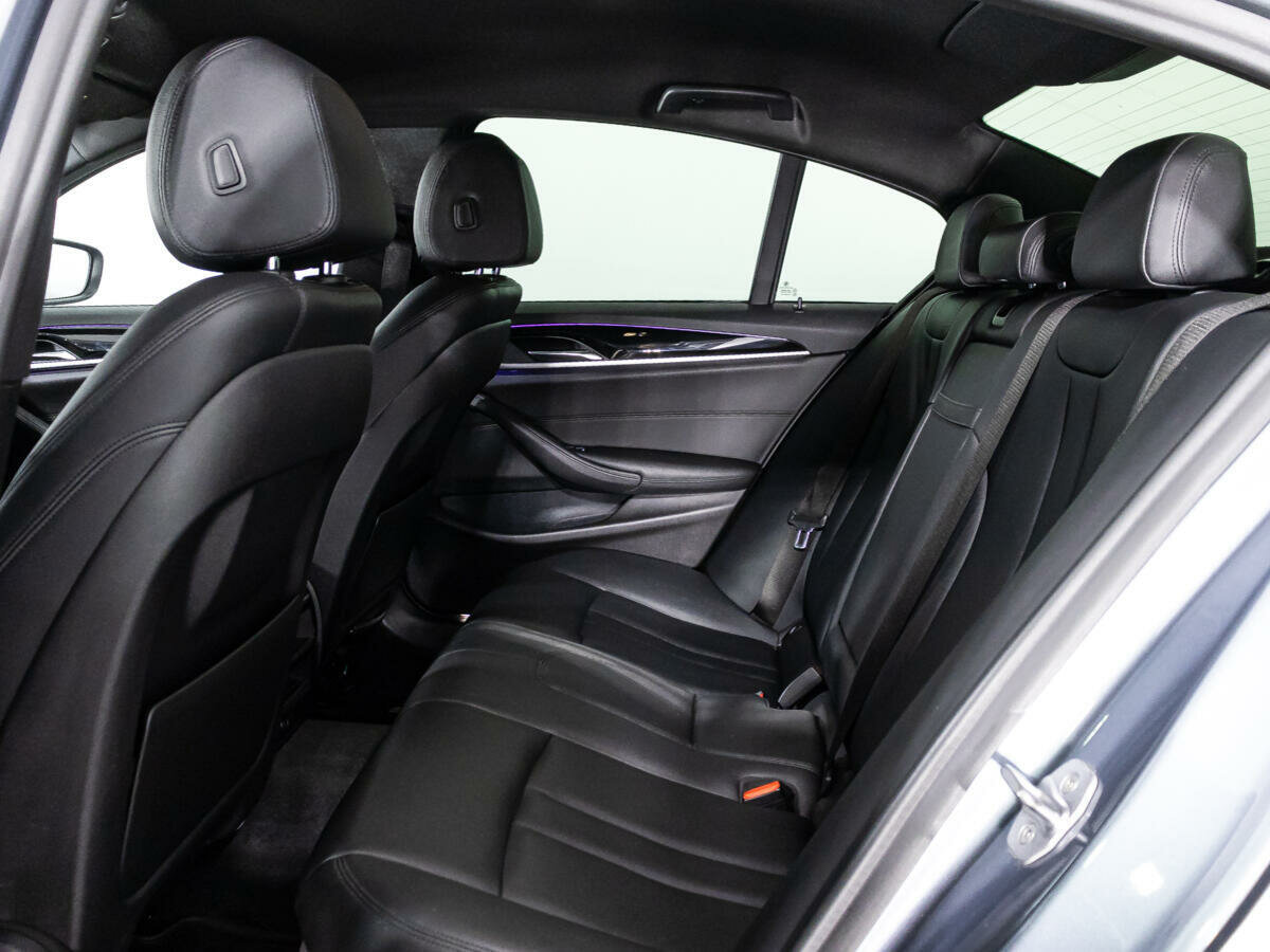 BMW 5 серии 520i, 2018