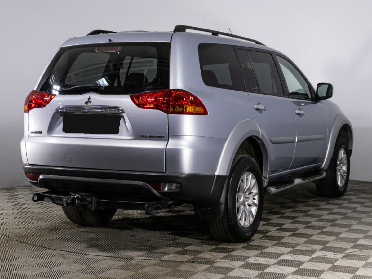 Mitsubishi Pajero Sport, 2010