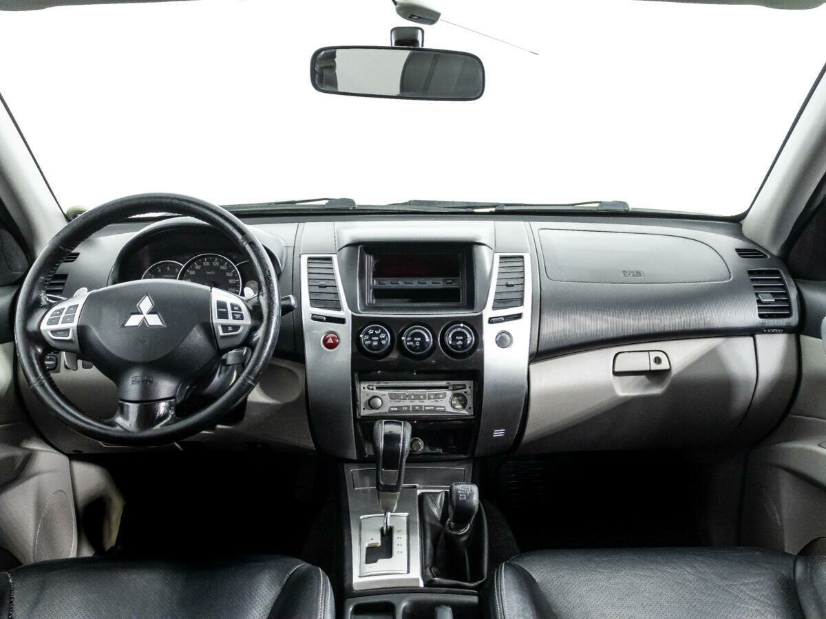 Mitsubishi Pajero Sport, 2010