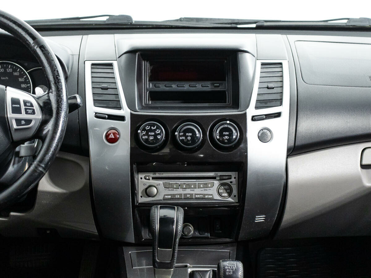 Mitsubishi Pajero Sport, 2010