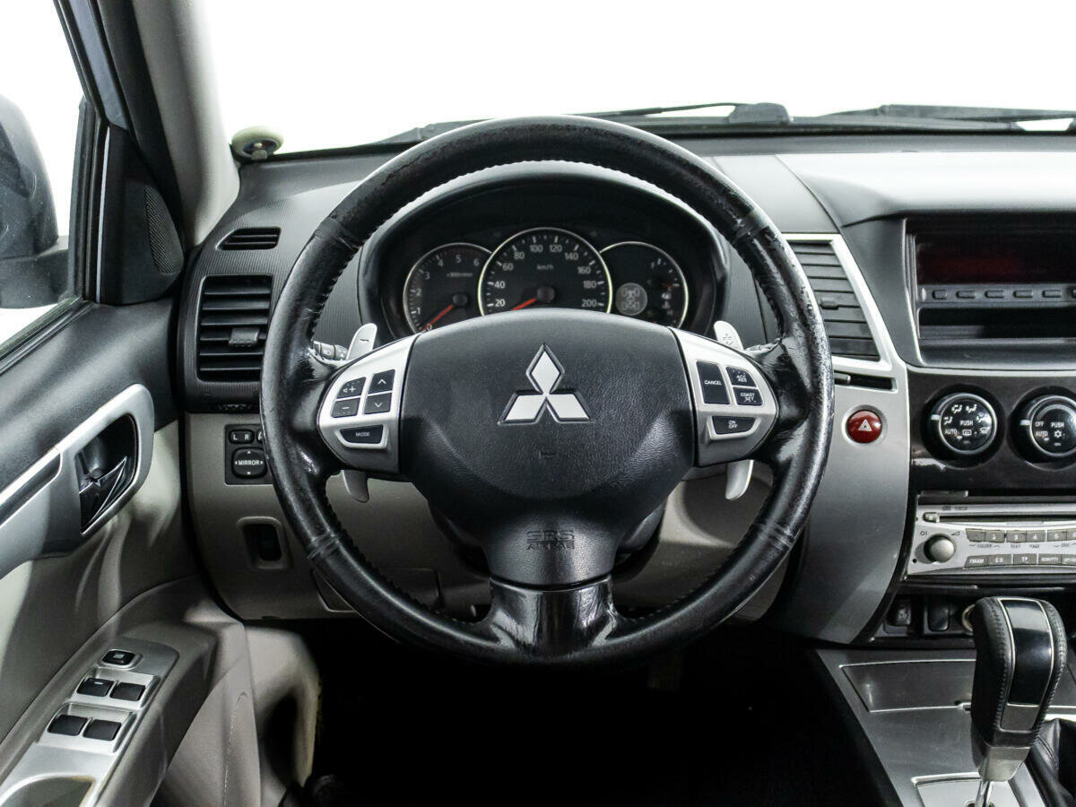 Mitsubishi Pajero Sport, 2010
