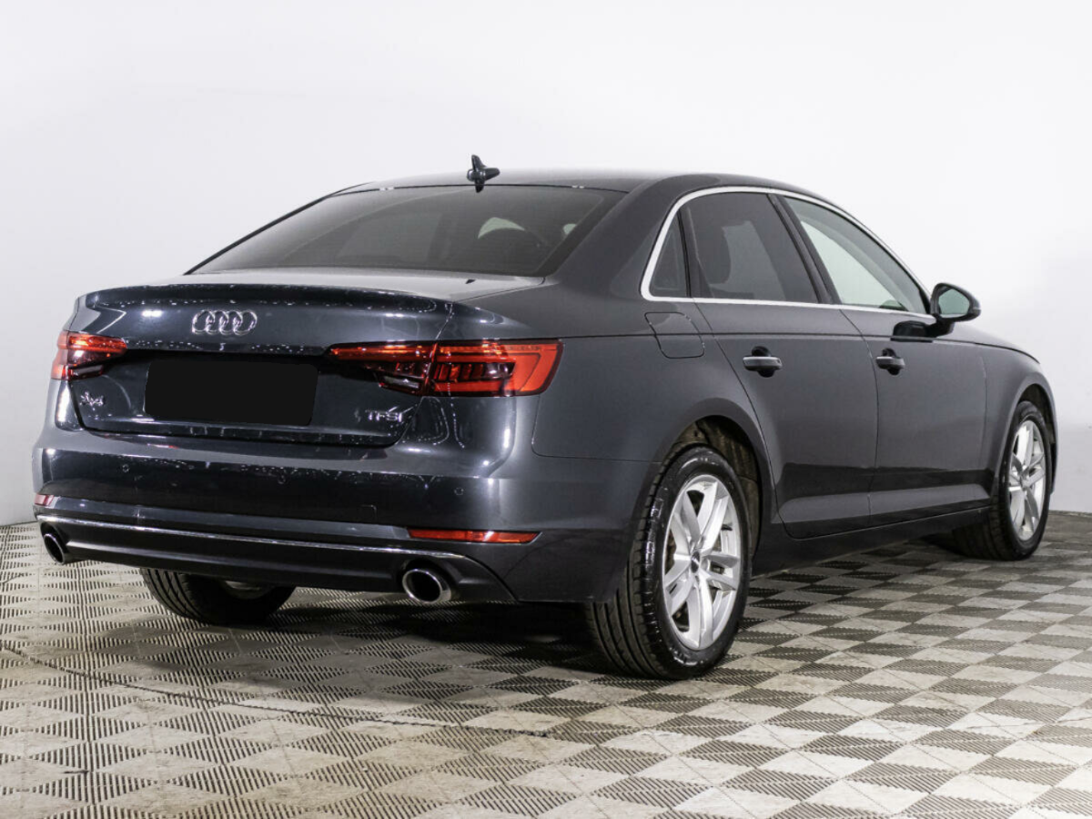 Audi A4, 2015