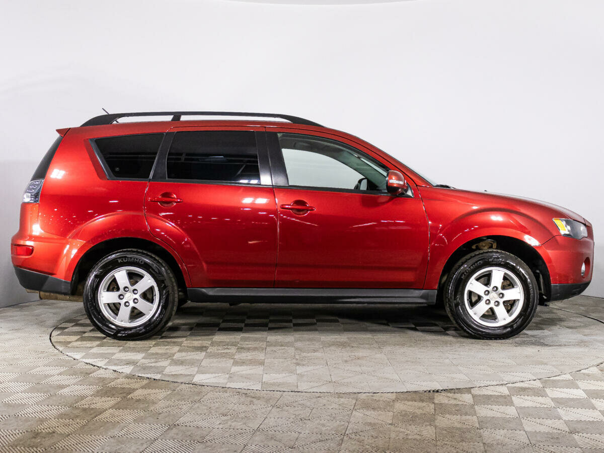 Mitsubishi Outlander, 2011