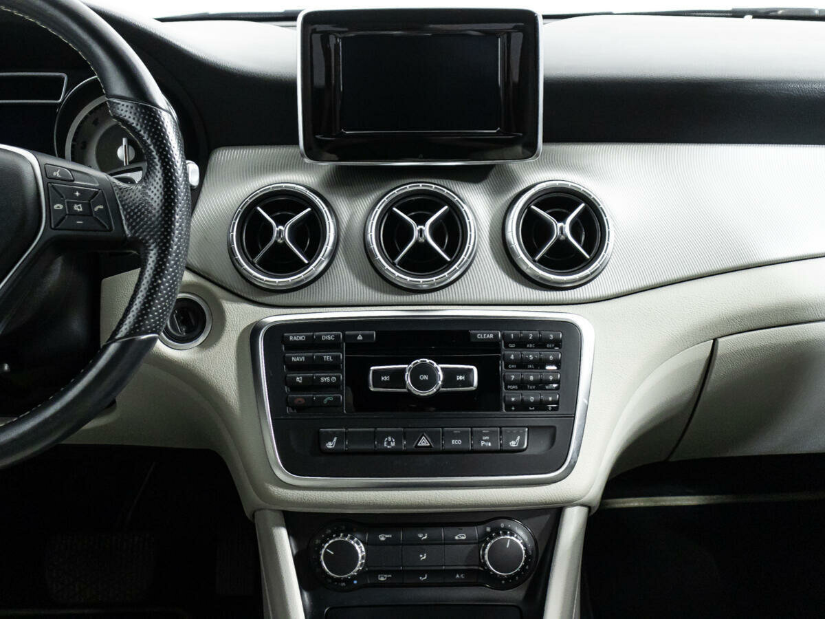 Mercedes-Benz CLA 200, 2014