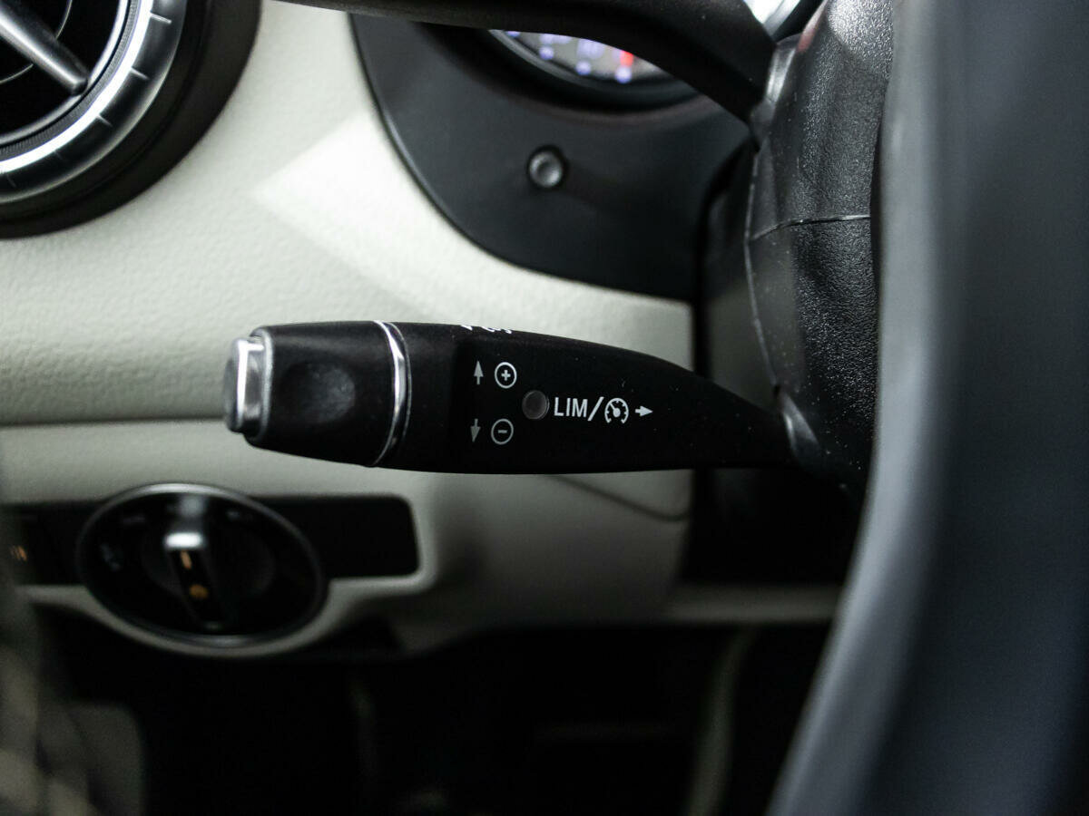 Mercedes-Benz CLA 200, 2014