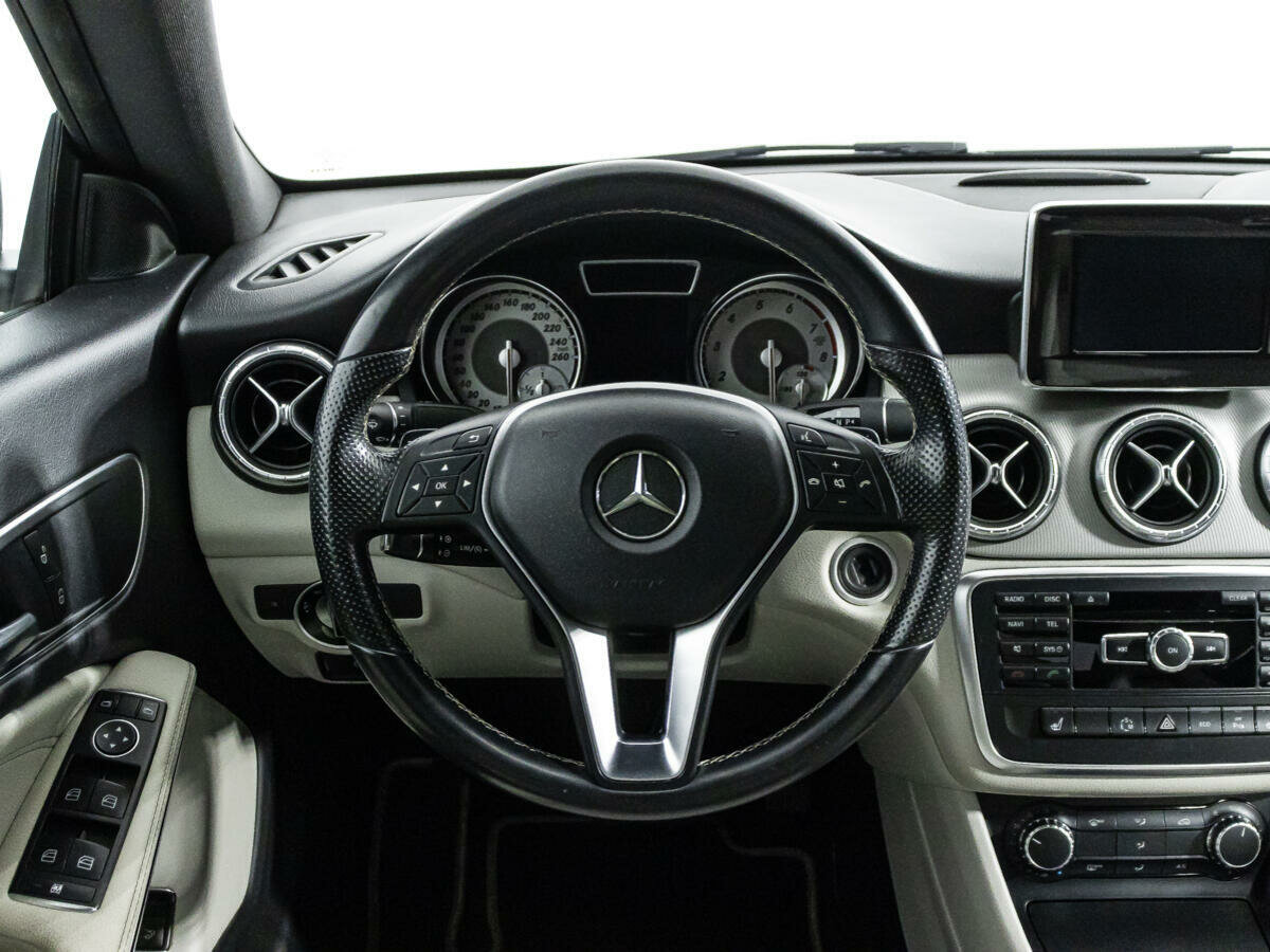 Mercedes-Benz CLA 200, 2014