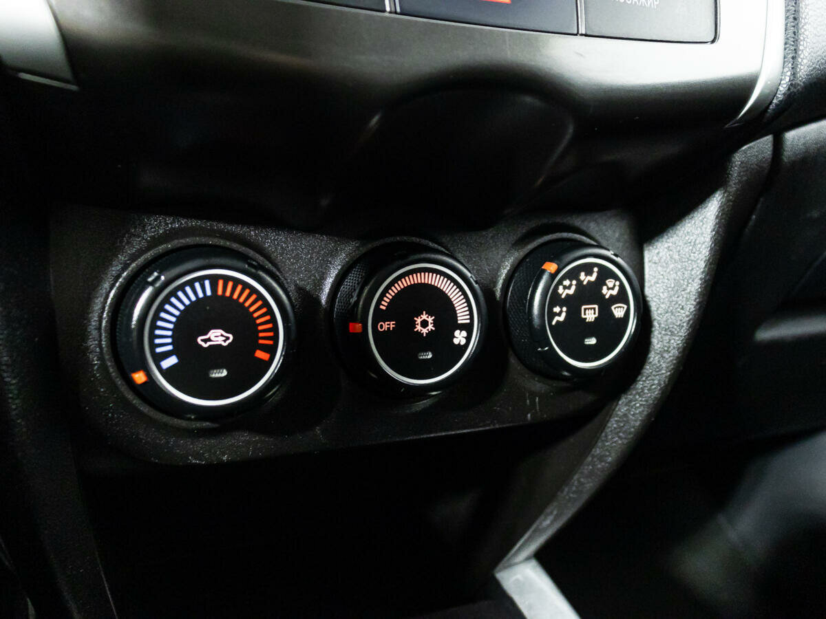 Mitsubishi ASX, 2013