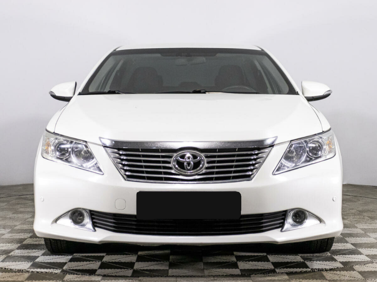 Toyota Camry, 2014