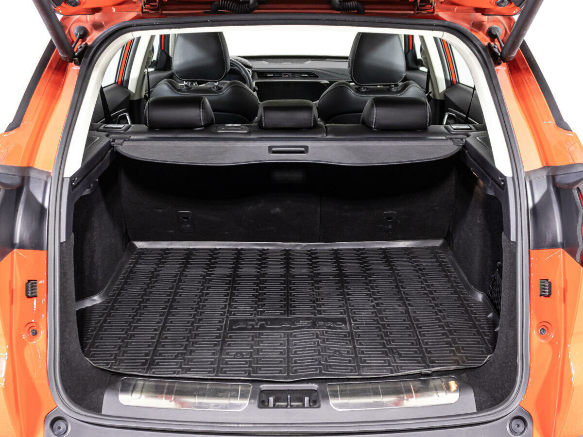 Geely Atlas Pro, 2021