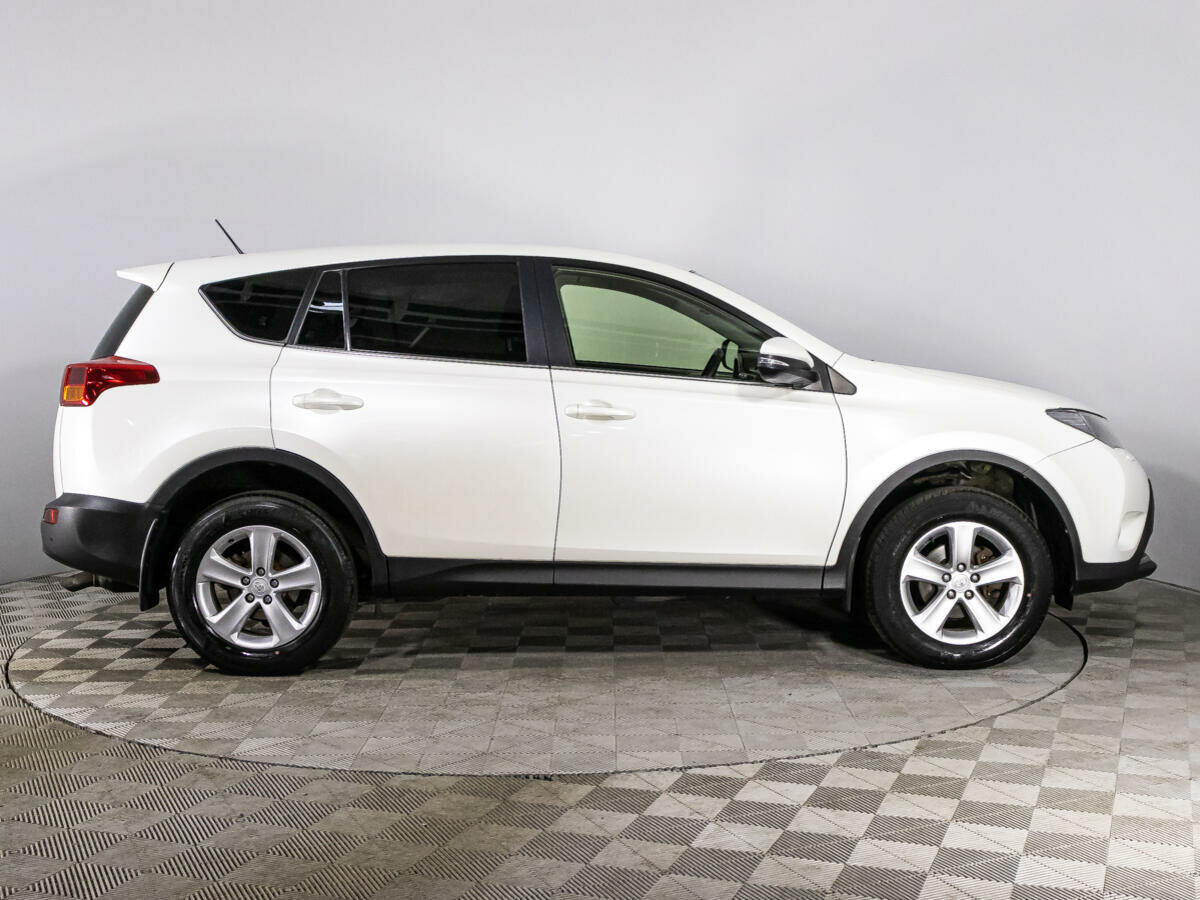 Toyota RAV4, 2013