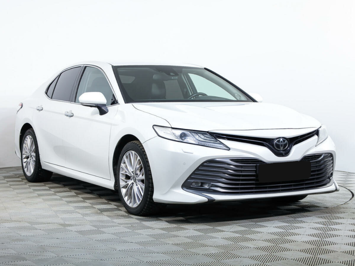 Toyota Camry, 2019