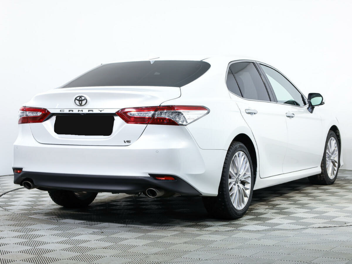 Toyota Camry, 2019