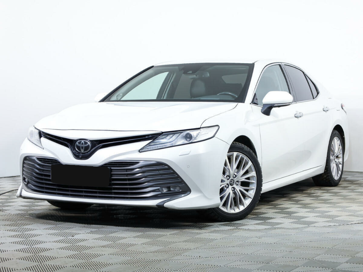 Toyota Camry, 2019