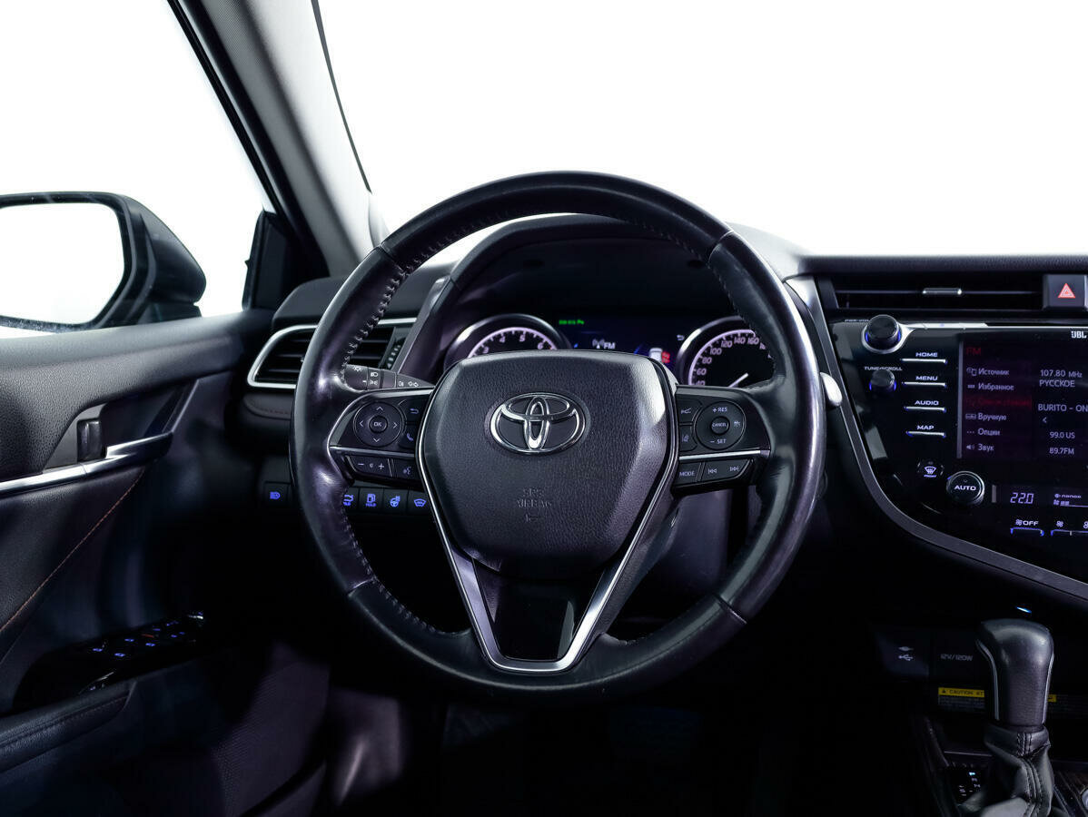 Toyota Camry, 2019